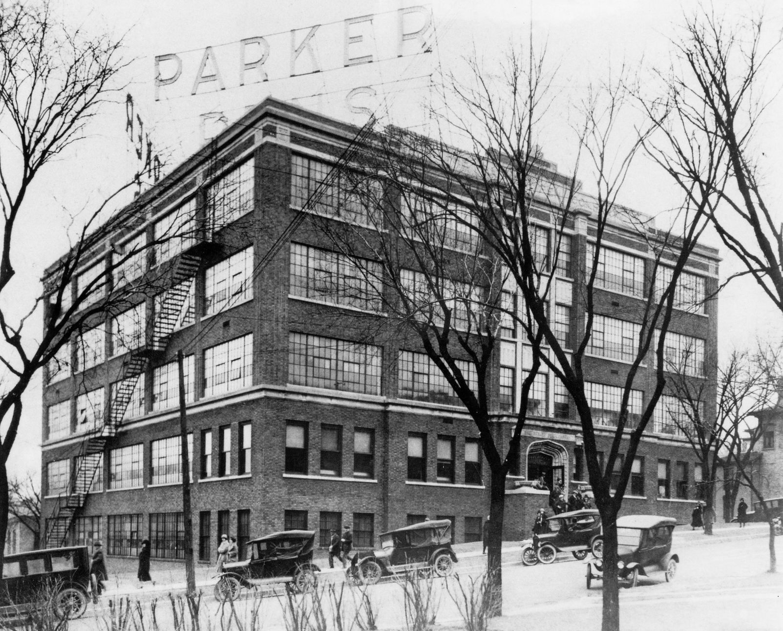 GazetteHistory_ParkerPen_3